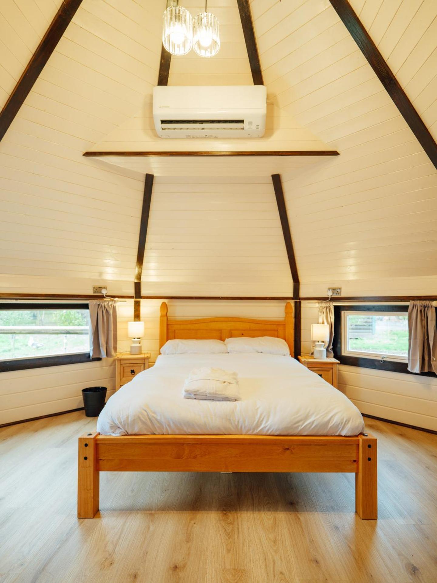 Вилла Sunset Retreats The Shire Ombersley Экстерьер фото